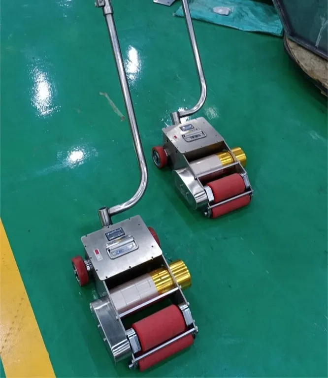 Roll Mover